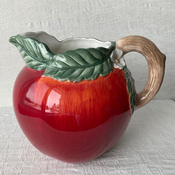 Pfaltzgraff “Delicious” Apple Oversize Water / Juice Serving Pitcher - Picture 11 of 14